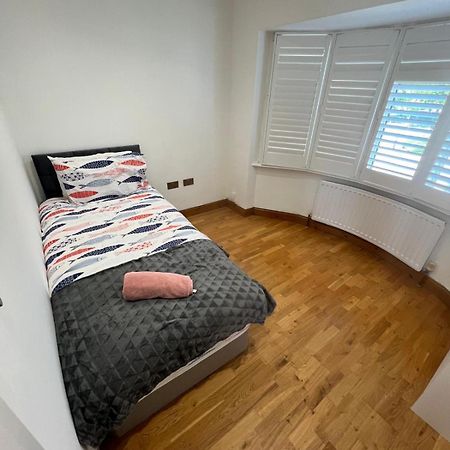 Good Priced Single Rooms In Northolt المظهر الخارجي الصورة