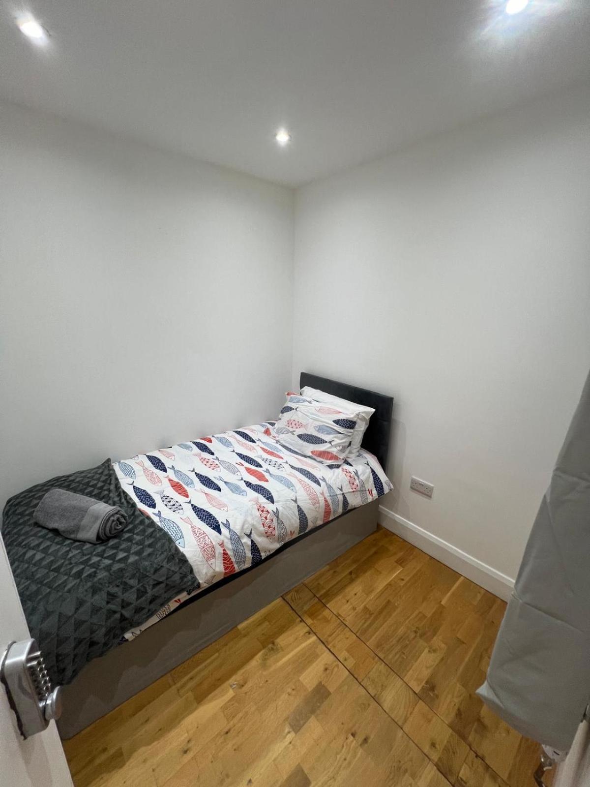 Good Priced Single Rooms In Northolt المظهر الخارجي الصورة